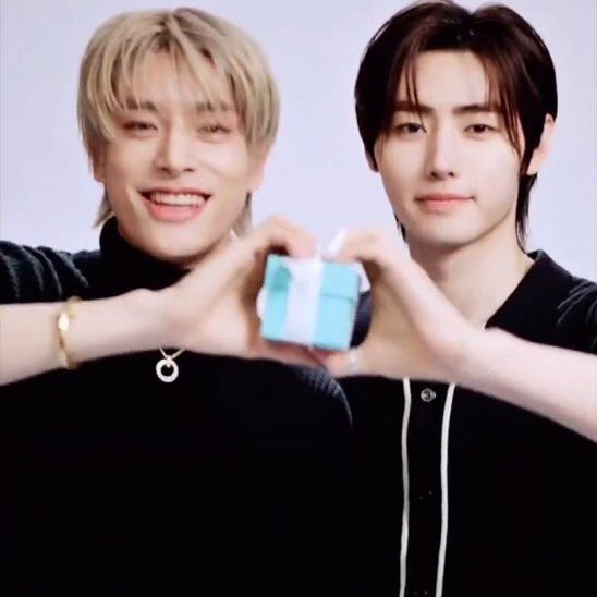 keuforhoon's tweet photo. The ship                             Their adopted child https://t.co/RvaeGDAfZ0
