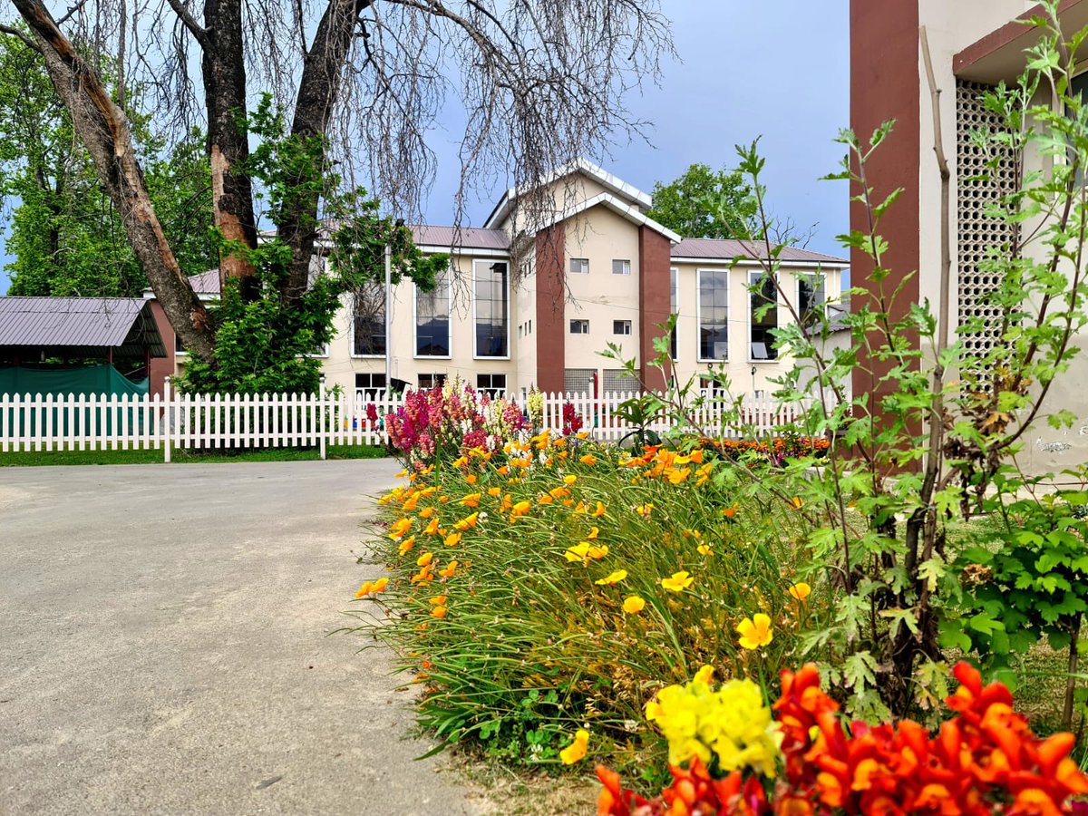 UCFDesignStudio's tweet image. Some pictures of the beautiful new Income Tax Office in #Srinagar. @IncomeTaxIndia