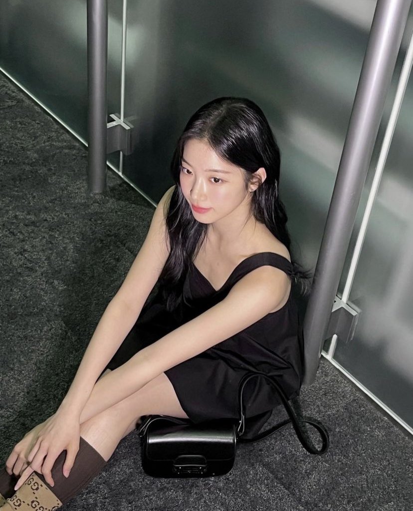 [IG — #KAZUHA] 230528

LE SSERAFIM Kazuha Instagram Update via (@.k_a_z_u_h_a__)

“🐎🖤”

🔗: instagram.com/p/CsxpsJdv7zM/…

(1/2)
<a href="/le_sserafim/">LE SSERAFIM</a> #LE_SSERAFIM 
#르세라핌 #카즈하