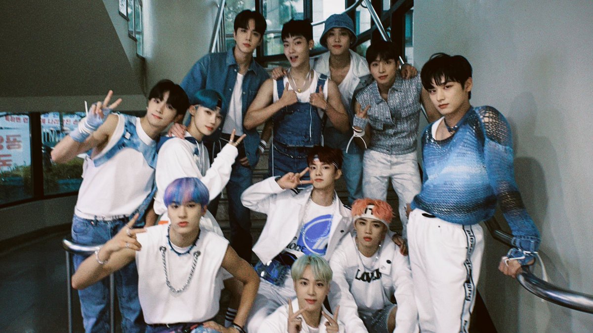촌장님 tweet media