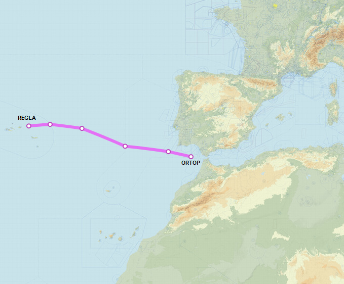 SirListenalot's tweet photo. #KC135 #AE035B as #ROMA65 on a round trip out of Rota on its way to pick up (five) "KC" #A10's (out of Thessaloniki). Looking at ALTRVs, they'll be going to Lajes today with the other five to follow tomorrow https://t.co/hXNQRopz3f
