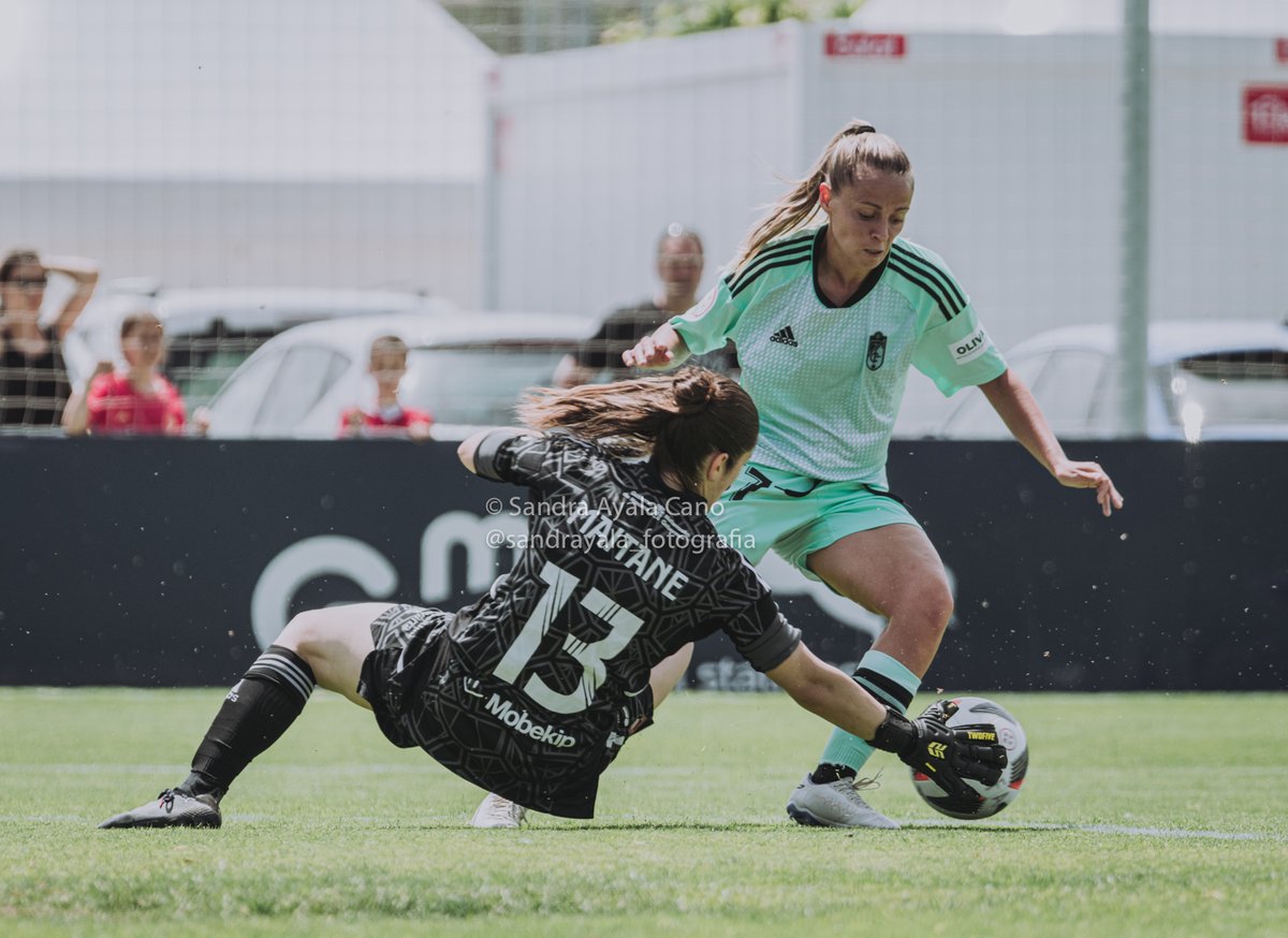 📅 Play off ascenso a Liga F
⚔️<a href="/Osasuna_fem/">C.A. OSASUNA</a> 0-3 <a href="/GranadaCF_Fem/">Granada CF Femenino</a> 
🏟️ Tajonar
📸▶️ photos.app.goo.gl/KGFzkmYjDXW3Rb…

⚠️ Por favor, respetad la firma o en todo caso, pedidme permiso. No cuesta nada hacer las cosas bien y respetar el trabajo que conllevan estos álbumes 🙏