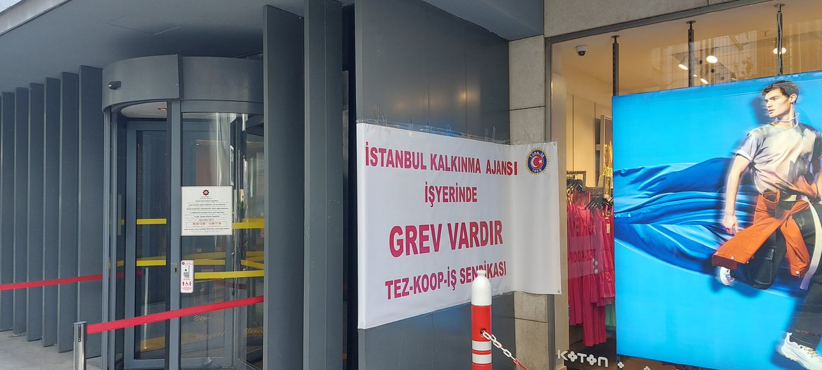 Bugün Türkiye tekrar sandık başına gidiyor. Bizler @istkaorgtr çalışanları yarın #istkagrevi  mücadelemize devam edeceğiz.

#EşitİşeEşitÜcret
#emeknedenucuz
#KalkınmayaİşçidenBaşla
#MaaşDüşürmeVeEksiZammaHayır