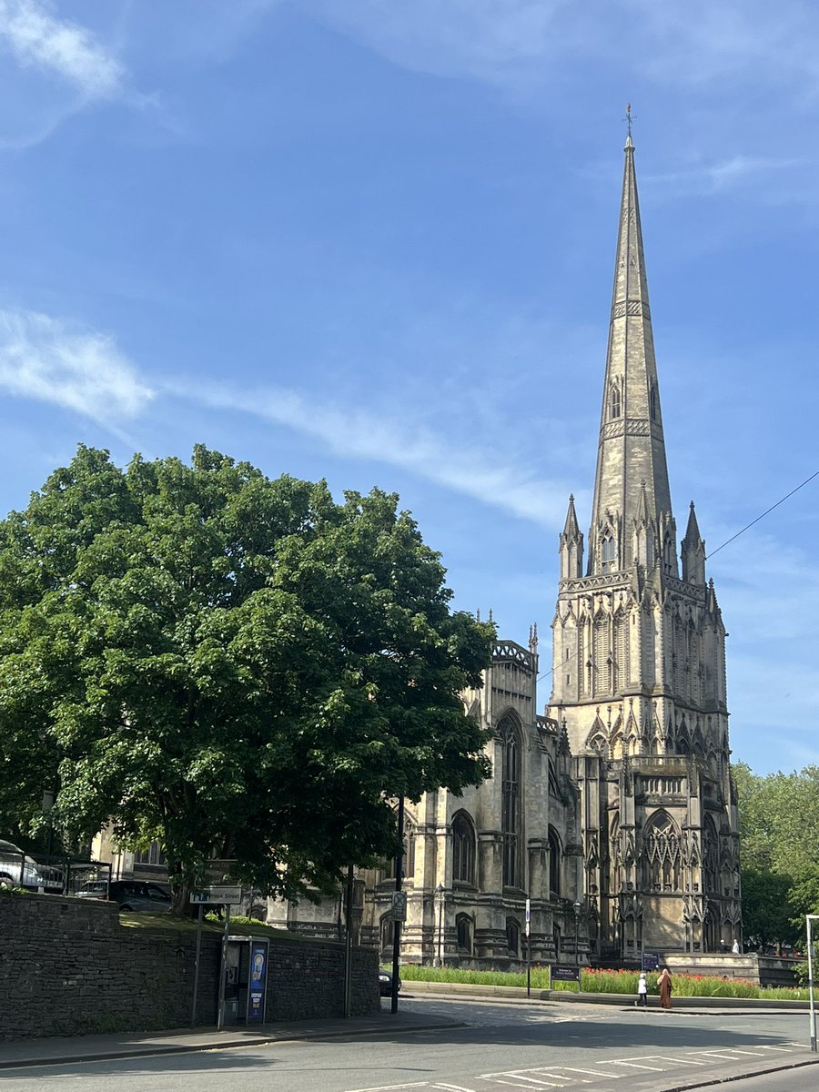 NEWS! 🗞️ I had a lovely morning today at the new office, as from September I will be taking up the position of Director of Music at St Mary Redcliffe Bristol @stmaryredcliffe. It’s such an exciting opportunity and I can’t wait to see what the city, job and new life has to offer.