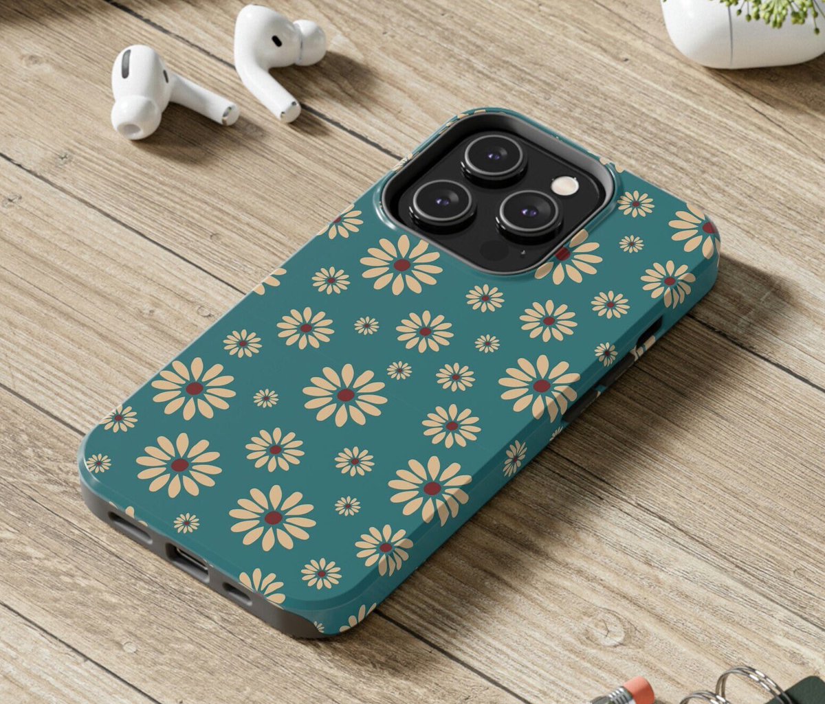 Totesi3's tweet image. Turquoise Beige Vintage Daisies  - iPhone tough case - Cottagecore, Spring floral aesthetic - iPhone case 11, 12, 13, 14, Pro, Pro Max, tuppu.net/c1a4b491 #etsyfinds #iPhonecases #Iphone12Case