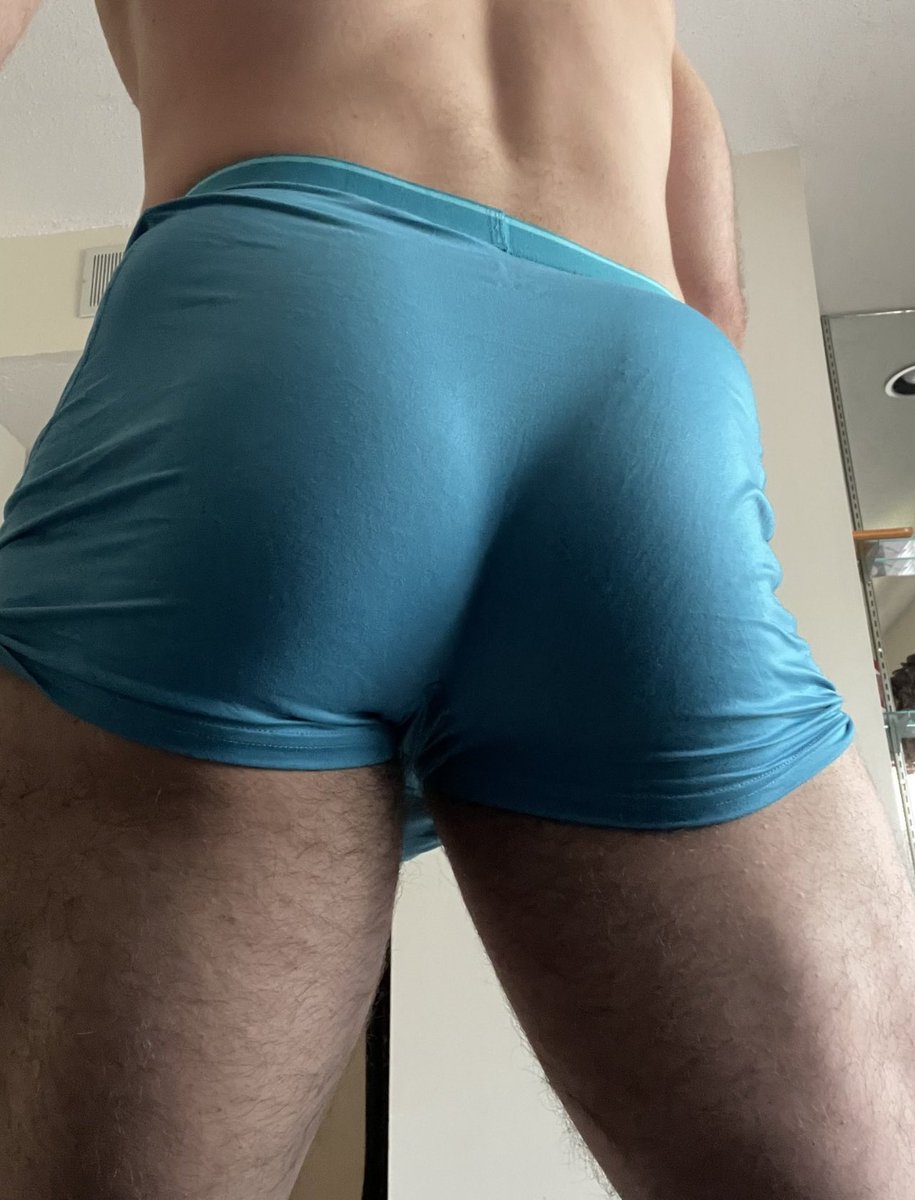 justthispiggy's tweet photo. The awesome arse of the US cashmaster of choice … @RodTheCashGod.  There’s very little to say about this - you know it’s perfection and so does he. It all comes down to how much you are willing to do to get close to perfection.  It all starts with a simple send. https://t.co/nq594QBy7a