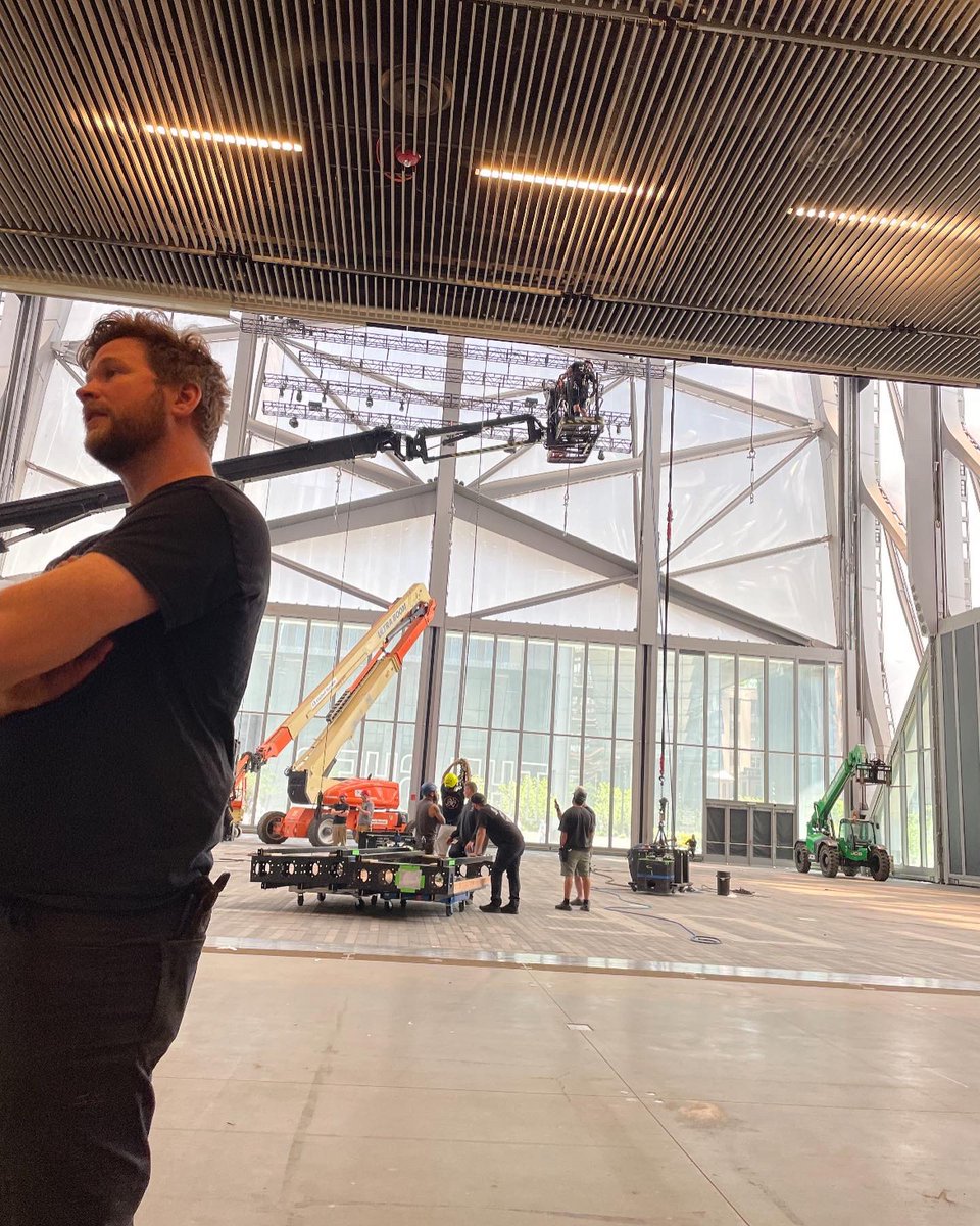 Draco4EVR's tweet photo. I hope everyone in the DFAM is doing very well! ❤️

Some work photos    #NYC #stagehands https://t.co/phwmeLTrWF