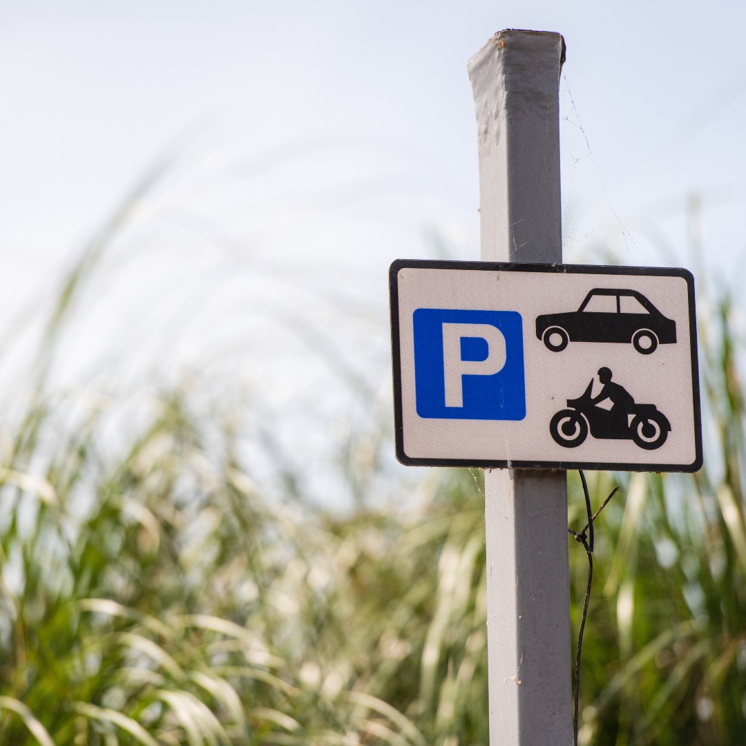 Driving to the beach today? 🚗 

All our seafront car parks, including Bournemouth, Sandbanks and Christchurch are now full. 

For more chance of a spot try: 
- Richmond Gardens in Bournemouth @ BH1 1JD
- Avenue Road in Bournemouth @ BH2 5SL
- Hawkwood Road in Boscombe @ BH5 1HD
