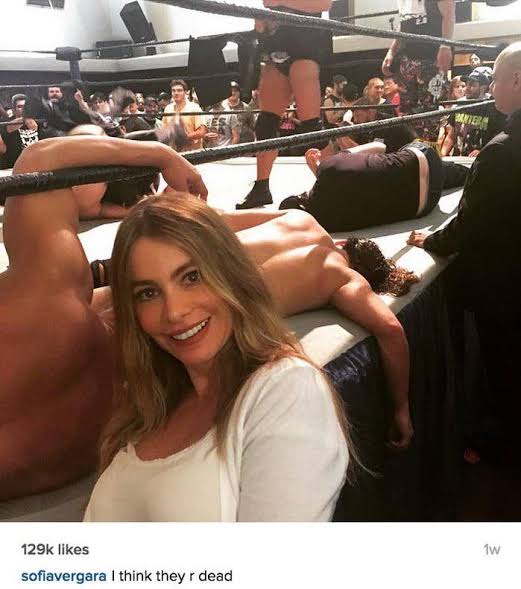 lovelylevidis's tweet photo. Scara took me to see the new WWE fight! :D https://t.co/PkM4ZfTv4x