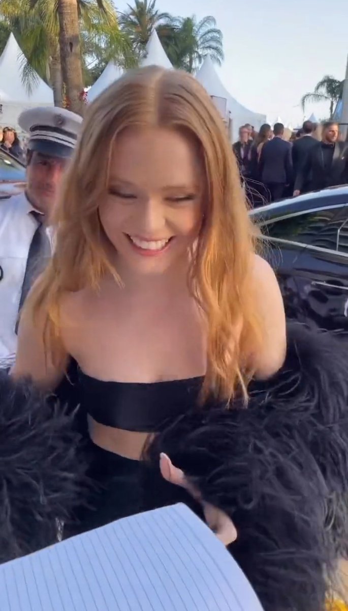 archiveacowen's tweet photo. abigail cowen is the most precious human being in the world https://t.co/Bki8n6WhZC