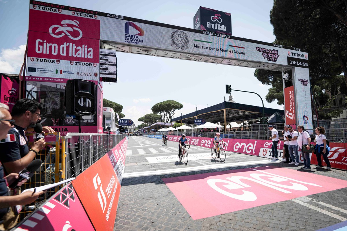 Giro d'Italia tweet media