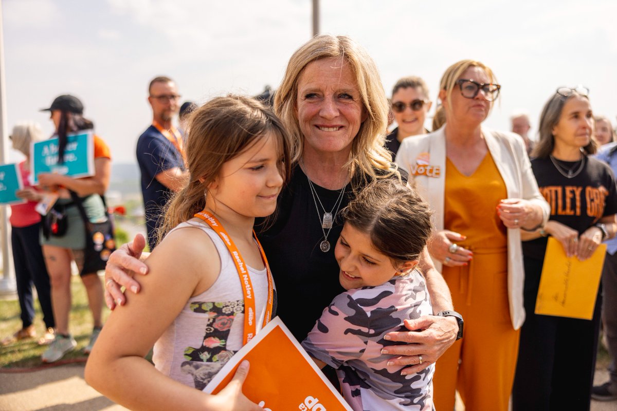 Rachel Notley tweet media