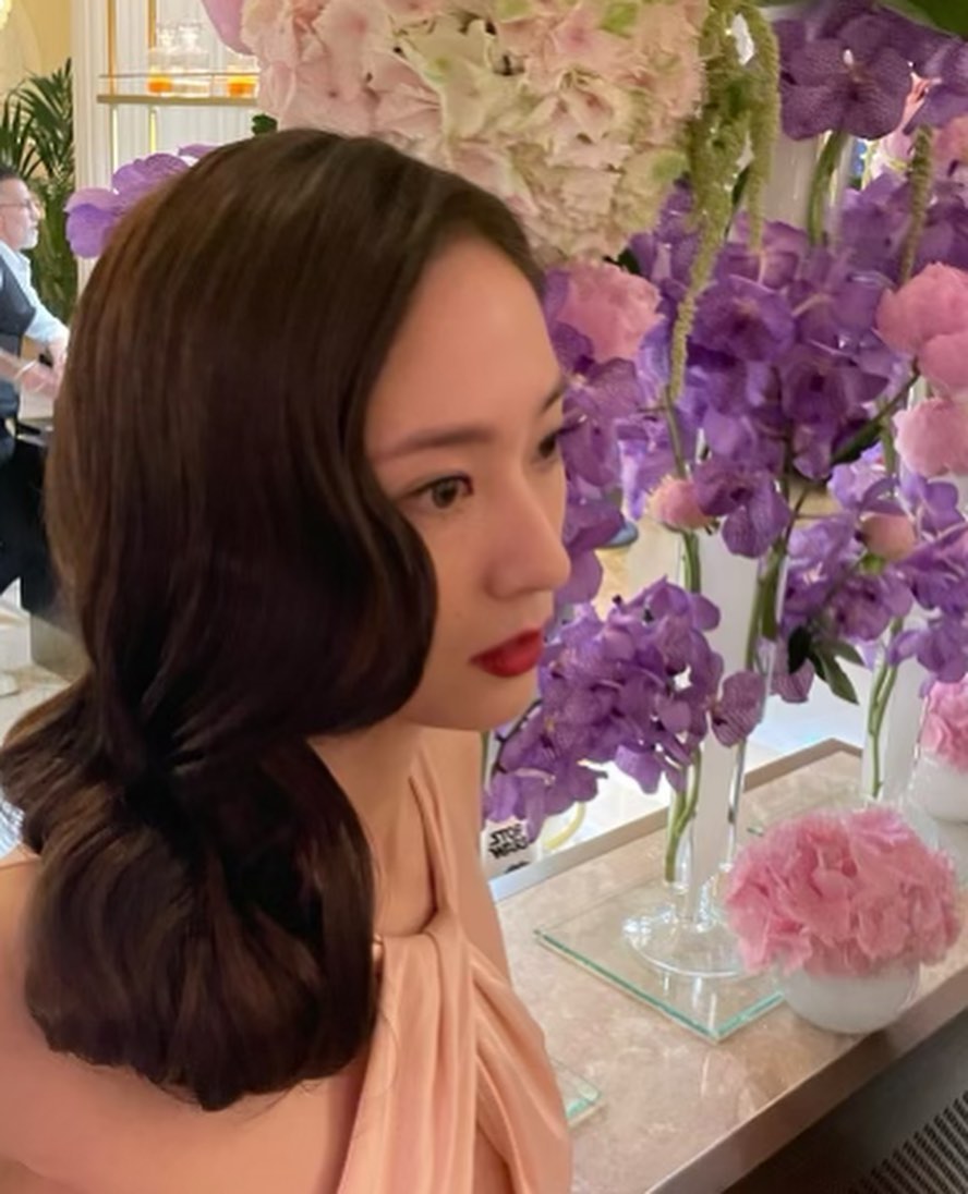 krystclass's tweet photo. vousmevoyez:
"dreams come true✨honorable moments at the 76th Cannes Film Festival. what more can i say 🎀"

https://t.co/SoOjwa6PoP

#KRYSTALatCannes #Krystal #크리스탈 https://t.co/MuXzIll0pU