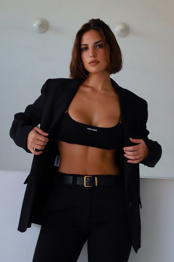 FxN6T9uaQAIStbg?format=jpg&name=900x900