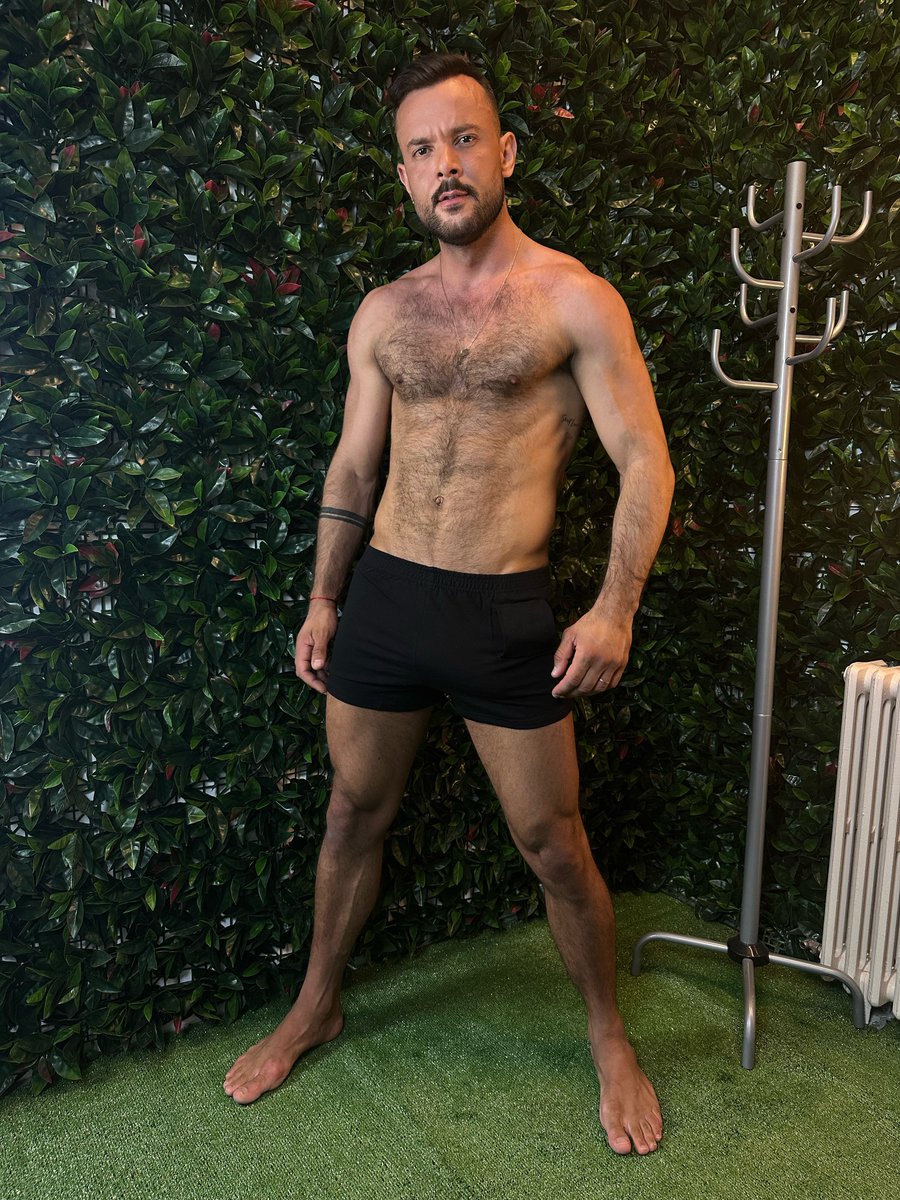 Sirpeter's tweet photo. Daddy shorts available on @SHOPjjmalibu ! I’m
Waiting to see yours https://t.co/uLmvKdJFWb