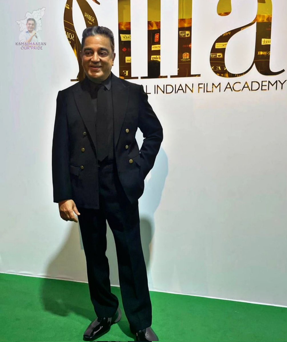 Ever handsome 💜 #KamalHaasan 😍 in black ⚫️ suit!

#iifaawards2023 
#IIFAAwards 
#IIFA2023 
#IIFA 
#IIFARocks2023