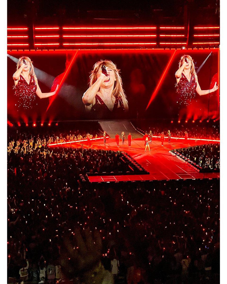 RyanCBrinson's tweet photo. Closing out my Thirties Era with the superhuman, TSwift. 
#TaylorSwift #TSTheErasTour https://t.co/wLyabNtqG9