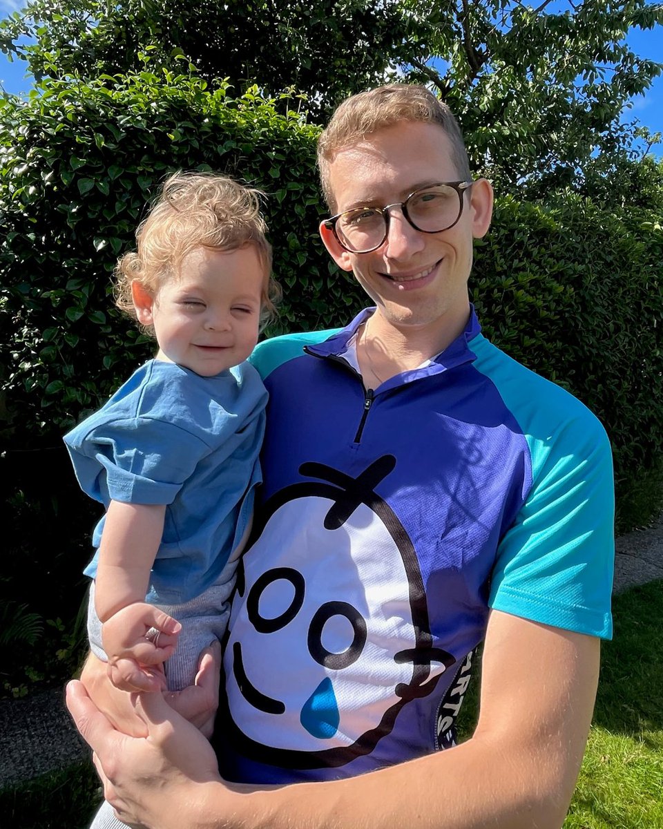 GOOD LUCK to 250 #TeamGOSH heroes taking on @RideLondon today, including proud dad Matthew. 

He's cycling to thank the life-saving team who cared for his little boy 💜

#RideLondon #WeRide