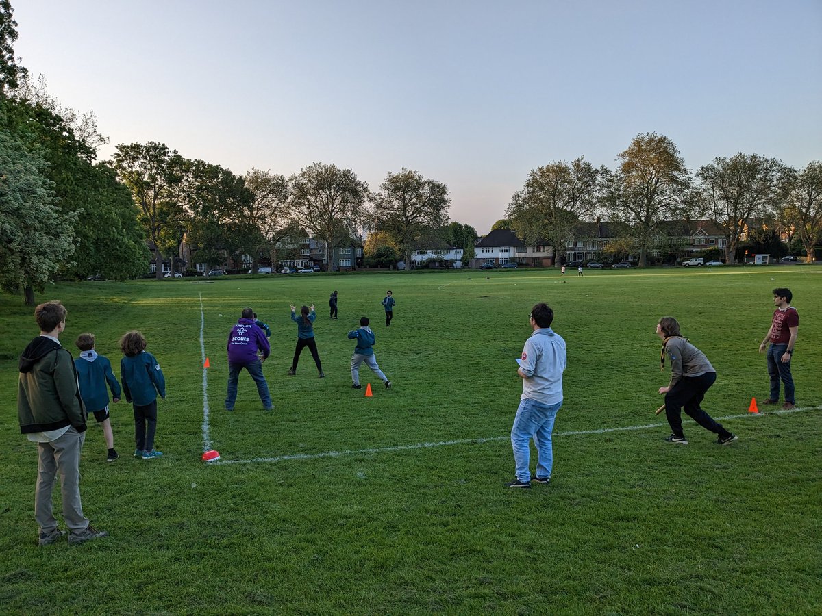 1stNewCross's tweet photo. The Scouts were making the most of being outdoors and playing with friends! We also officially welcomed Ben as a volunteer 😃 #SkillsForLife #SE4 #Brockley #HillyFields https://t.co/vjeBWXPf02