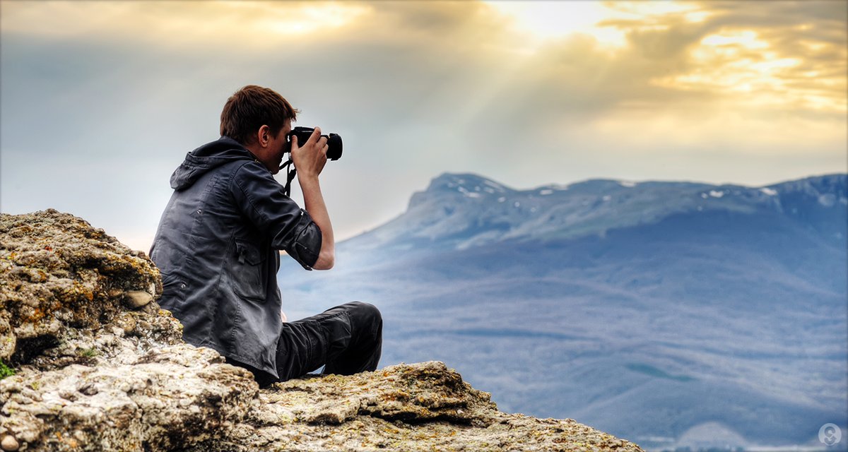 tim_fargo's tweet photo. Flash Tip! - Getting Your Photos Right in Twitter. #socialmedia #socialtools https://t.co/CHhW7o4Jrh https://t.co/pTs431Vr8s