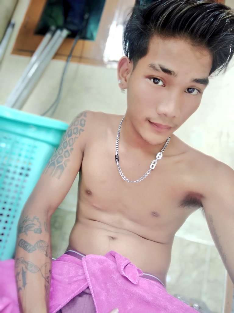 ShanMinKhant4's tweet photo. ရေချိုးppနော် တွေ့ချင်ရင်လာခဲ့လိုက်တော့
09761524946 https://t.co/7SHDOv7RZs