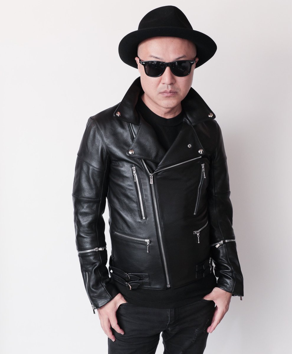 tears_of_swan's tweet photo. TEARS OF SWAN-ZIP RIDERS JACKETになります!!
心斎橋PARCO店頭、official webshopにてオーダー受付中ですので宜しくお願い致します😊🏬💻

https://t.co/XOc9YAn7we
(5月下旬発送開始)

@tears_of_swan 
#tearsofswan 
#ridersjacket 
#leatherjacket 
#zipjacket
#10thanniversary 
#archiveitem https://t.co/mBKAaccfDj