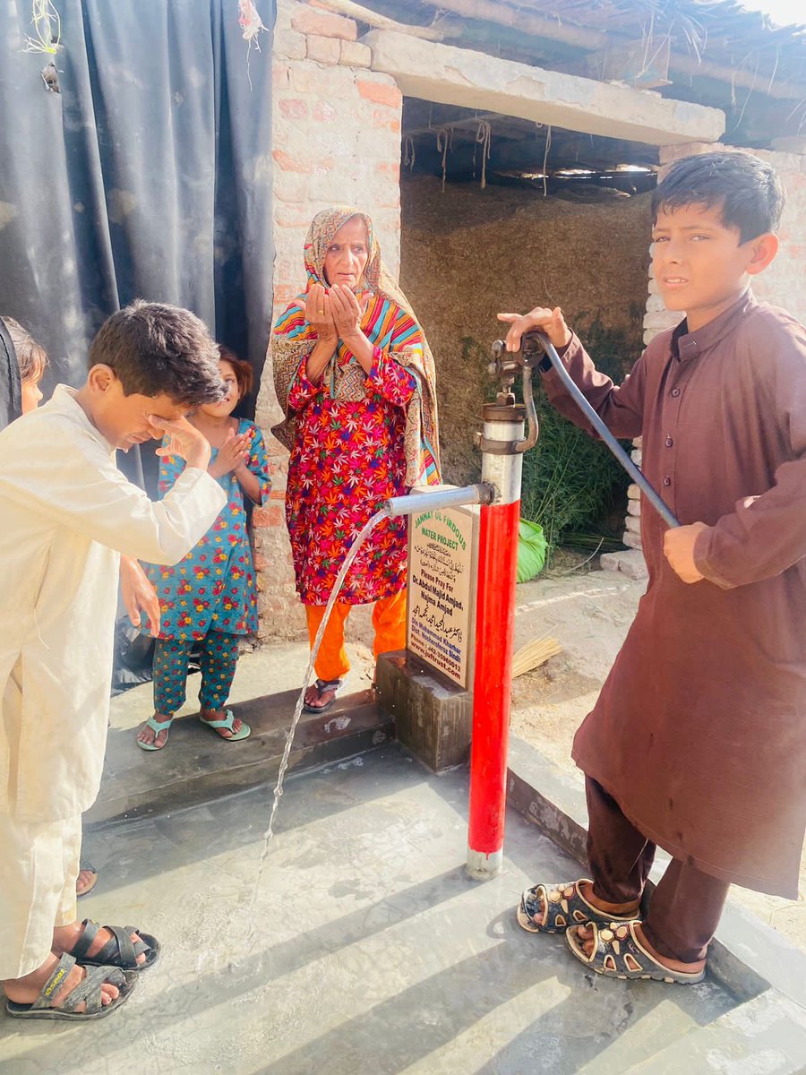 juftrustreg's tweet photo. Alhumdulilah 2 new handpumps have been installed in two small humble villages in Nosheroferoz, interior Sindh. The handpumps have this time around been dedicated to the memory of Syed Muhammad Naeem &amp; Dr. Abdul Majid Amjad. Each handpumps services 6 &amp; 8 members, respectively. https://t.co/z9xkdr2ThO