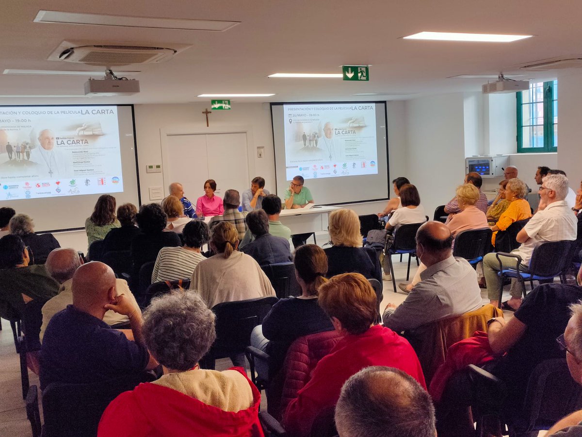 Encuentro en torno a la #LaudatoSi en base a la #LaCarta, organizado por diversas entidades de la iglesia de Málaga.

¡Que necesario abrir caminos y espacios de diálogo con científicos y activistas ambientales para caminar juntos en el cuidado de la casa común!

#LaudatoSiWeek