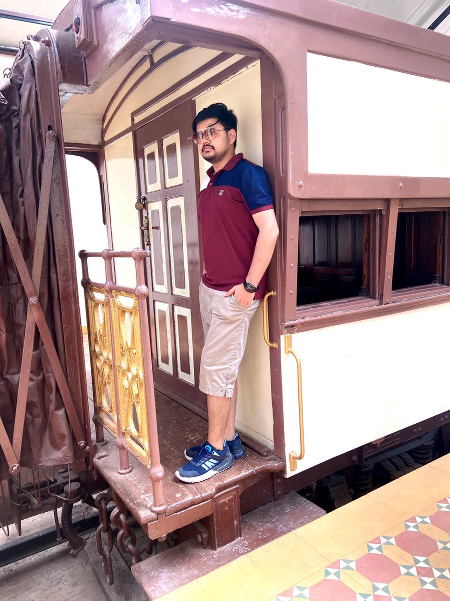 ashith_tripathi's tweet photo. Mysuru Trip
#AshithTripathi #CuriousOptoms https://t.co/oRtaOtyHPc