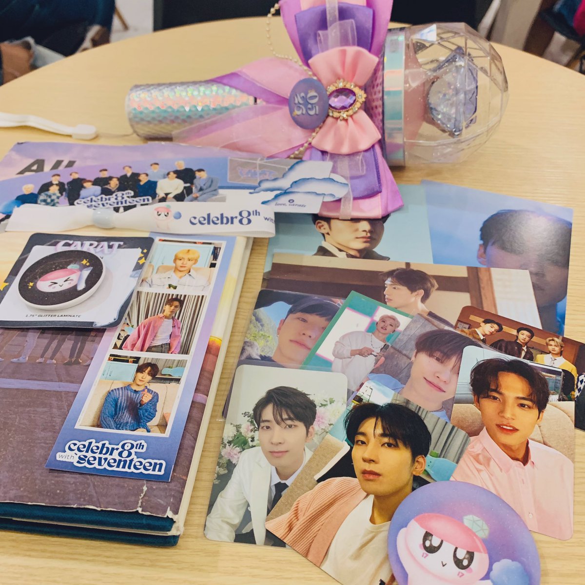 gachigeio's tweet photo. bias line uwing-uwi. thanks for these prizes, @dvocarats! #Celebr8thWithSVT

thank you, @twominuszu for soonchan its2 pocas! #fromizu https://t.co/GCKv4yPP3l
