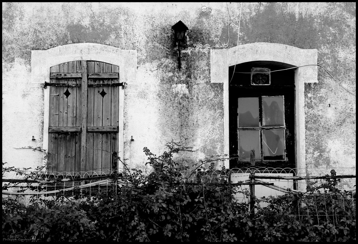 Tuffé (Sarthe) #Tuffé #Sarthe #laSarthe #sarthetourisme #labellesarthe #labelsarthe #Maine #paysdelaloire #paysage #nature #campagne #rural #ruralité #gondard #route #road #OnTheRoadAgain #graphique #patrimoine