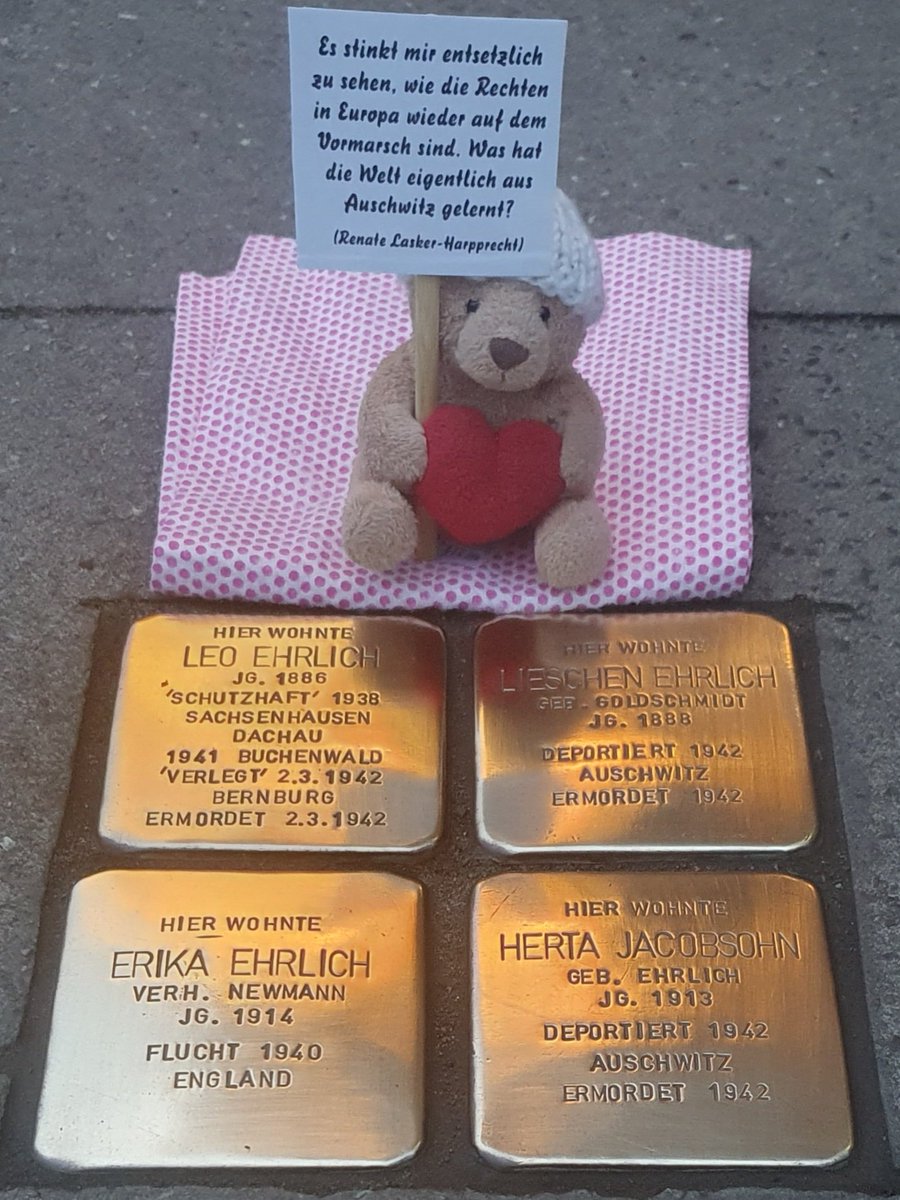 <a href="/Tacki67w/">Tacki67🇩🇪</a> <a href="/Anonymous9775/">trompet unbind</a> Es werden nur diejenigen als #Faschisten oder #Nazis bezeichnet, die auch KLAR &amp; EINDEUTIG solche sind.

Es ist aber immer wieder interessant zu sehen, wer sich sofort alles angesprochen fühlt.
Es wird seinen Grund haben.

#KeinVergeben
#KeinVergessen
#NieWiederFaschismus
#FCKNZS