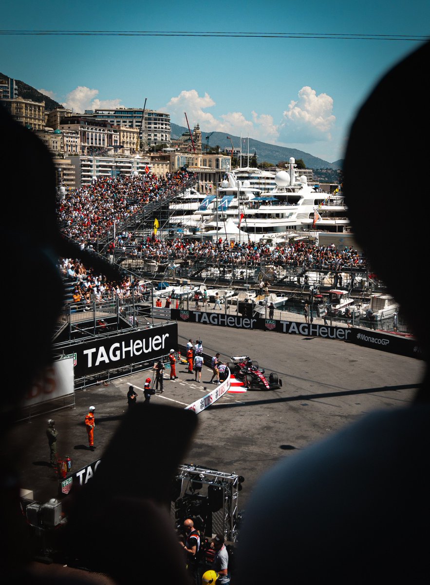 Race day 🇲🇨🏁

#VB77 #F1 #MonacoGP 
📷 @ThomasMaheux