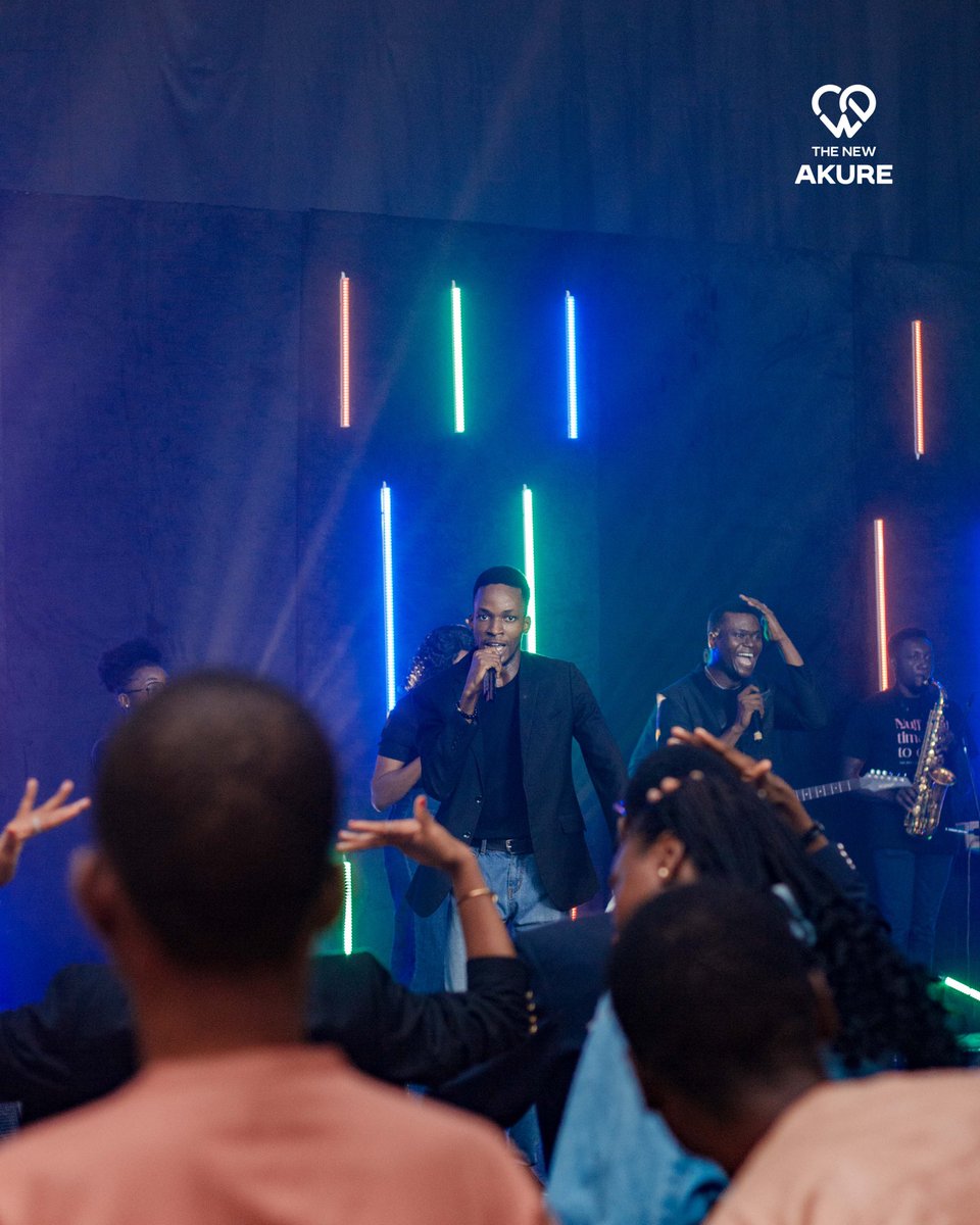 TheNew_Akure's tweet photo. “Everywhere I Enter Goodness and Mercy dey enter Everywhere I go now Goodness and Mercy dey Follow Kings are Coming to my Rising I’m going Higher By the Grace of God” 
🎶🎶 

#Legislativegrace #prenextconference
#WeAreTheNew
#ILoveThisChurch https://t.co/FRH11k4EZS