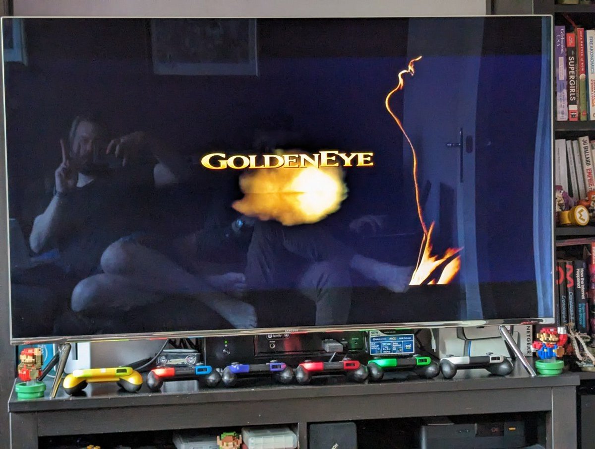 And we're live with #Goldeneye for @licencetoqueer's #DonateAnotherDay @Unicef fundraiser!

In the past twelve months, we're raised more than £3,200 for the charity beloved by Sir Roger Moore and Pierce Brosnan.

Donate at: tinyurl.com/LtQDAD