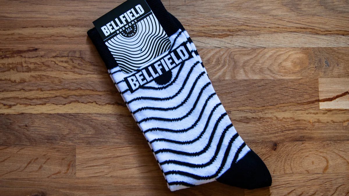 Our #FathersDay Box is here &amp; includes our new Bellfield Socks!

As well as our award-winning beers, each box also contains one of our tasting glasses, can koozie, Bellfield stickers &amp; beermats.

Choose from Hoppy IPAs &amp; Ales or Lagers &amp; Pilsners. 👉 bit.ly/FathersDayBoxB…
