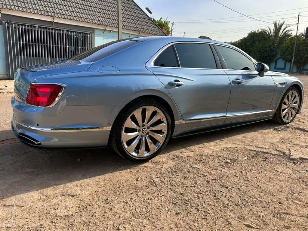 NEW LISTING 📌📌📌

🚘 • BENTLEY FLYING SPUR (W12 Engine)

📋 • BRAND NEW 

🗓 • 2021

🗒 • DUTY ✅

💰 • 330M 

🌍 • ABUJA

🚚 • NATIONWIDE DELIVERY (Not Free) @huzzlecorp @AutosKd @Jbcarsng @cars_opt @Asmau__Hassan @oris616 @__yellows #AbujaTwitterCommunity #Arewatwitter