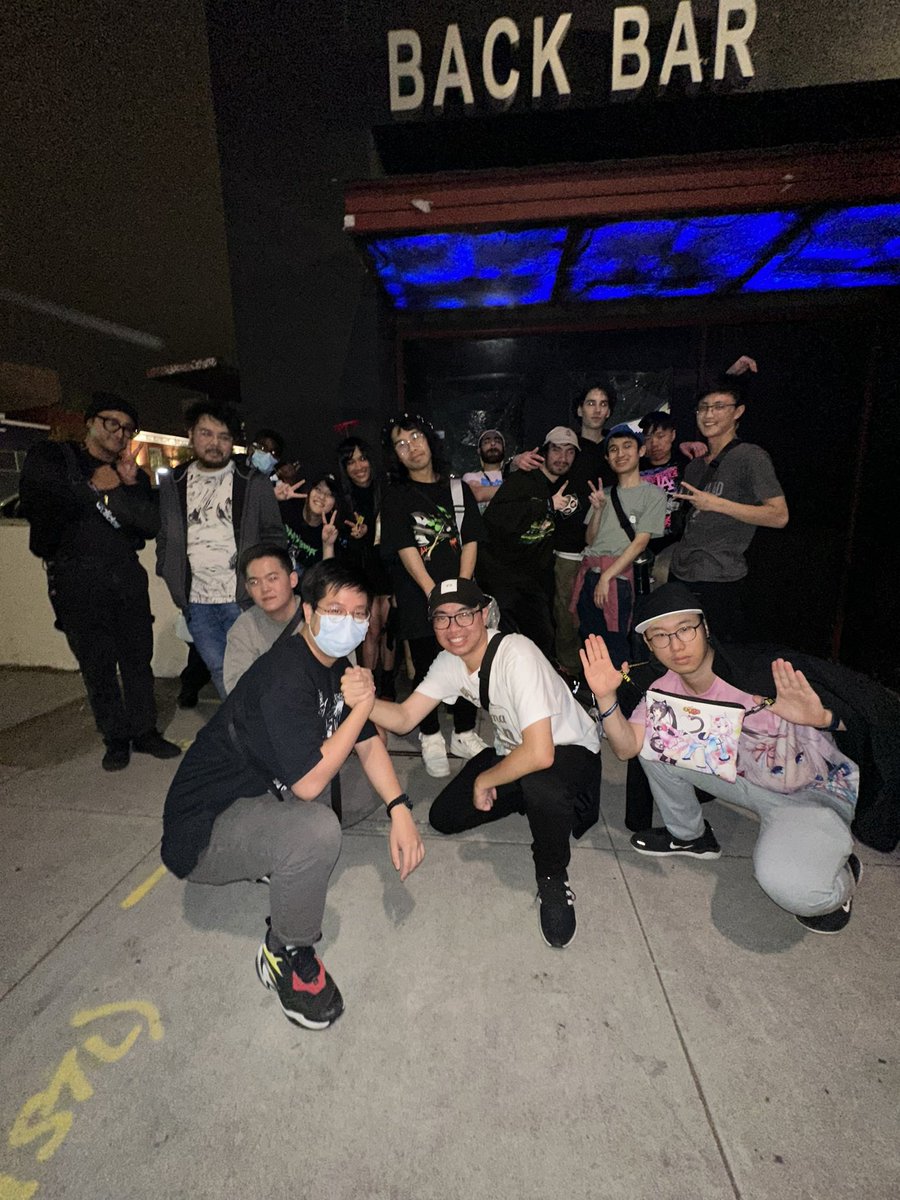 that's who we are 🗣️🗣️🔥🔥‼️‼️

winamp boys forever 💙💙💙