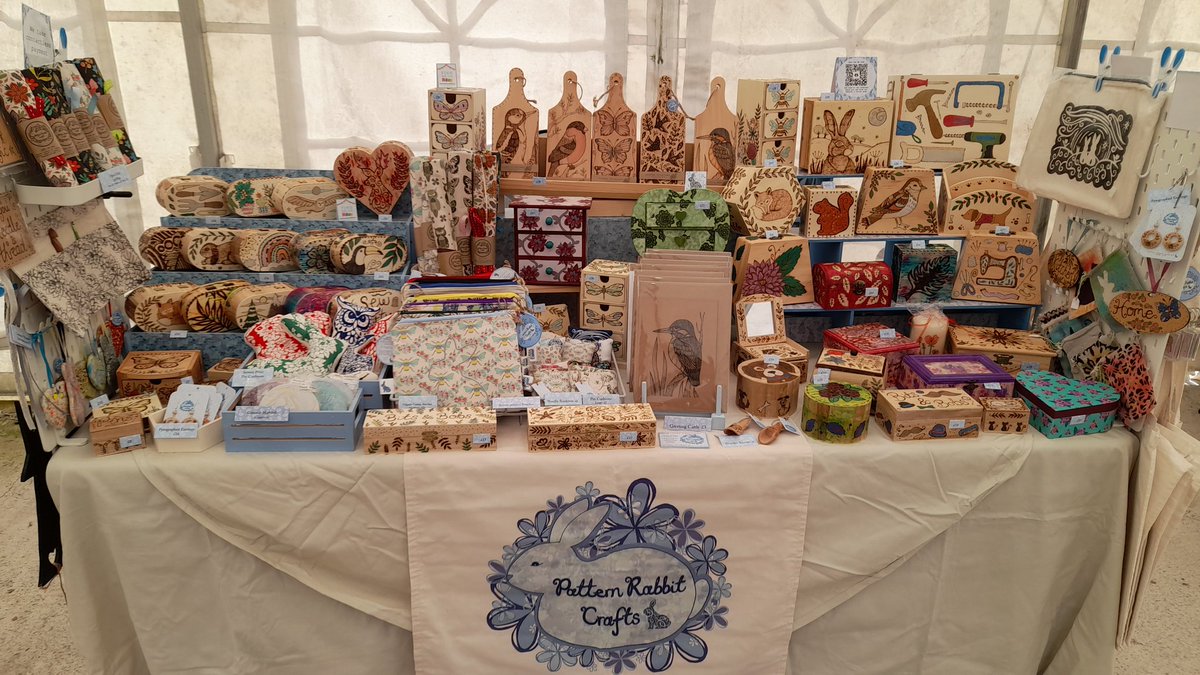 patternrabbit's tweet photo. Market day! Sun is shining at Heaton Fold Artisan Market join us till 3pm
#patternrabbit_crafts #craftmarket #shopsmall https://t.co/kwajFv64Xs