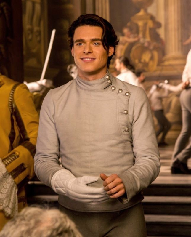 @moviemenfes richard madden as prince charming <3