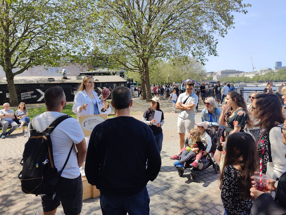 Clíona Farrell tweet media