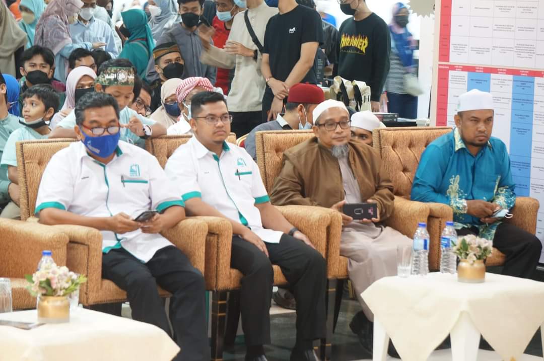 arkibmudapas's tweet photo. 2022, di Legar Putra : Pelancaran set Jejak Khalifah yang mengandungi 4 buah buku Fiqh Siasah Khulafa' al-Rasyidin. https://t.co/ZlsB0vOP46
