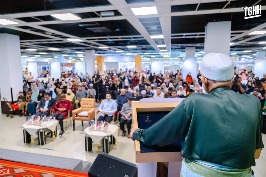 arkibmudapas's tweet photo. 2023, di Dewan Tun Razak 3 : Pelancaran set Jejak Nabi Muhammad, 3 buah buku Fiqh Al-Harakah daripada Sirah Nabawiah. https://t.co/AlFI4aGV01