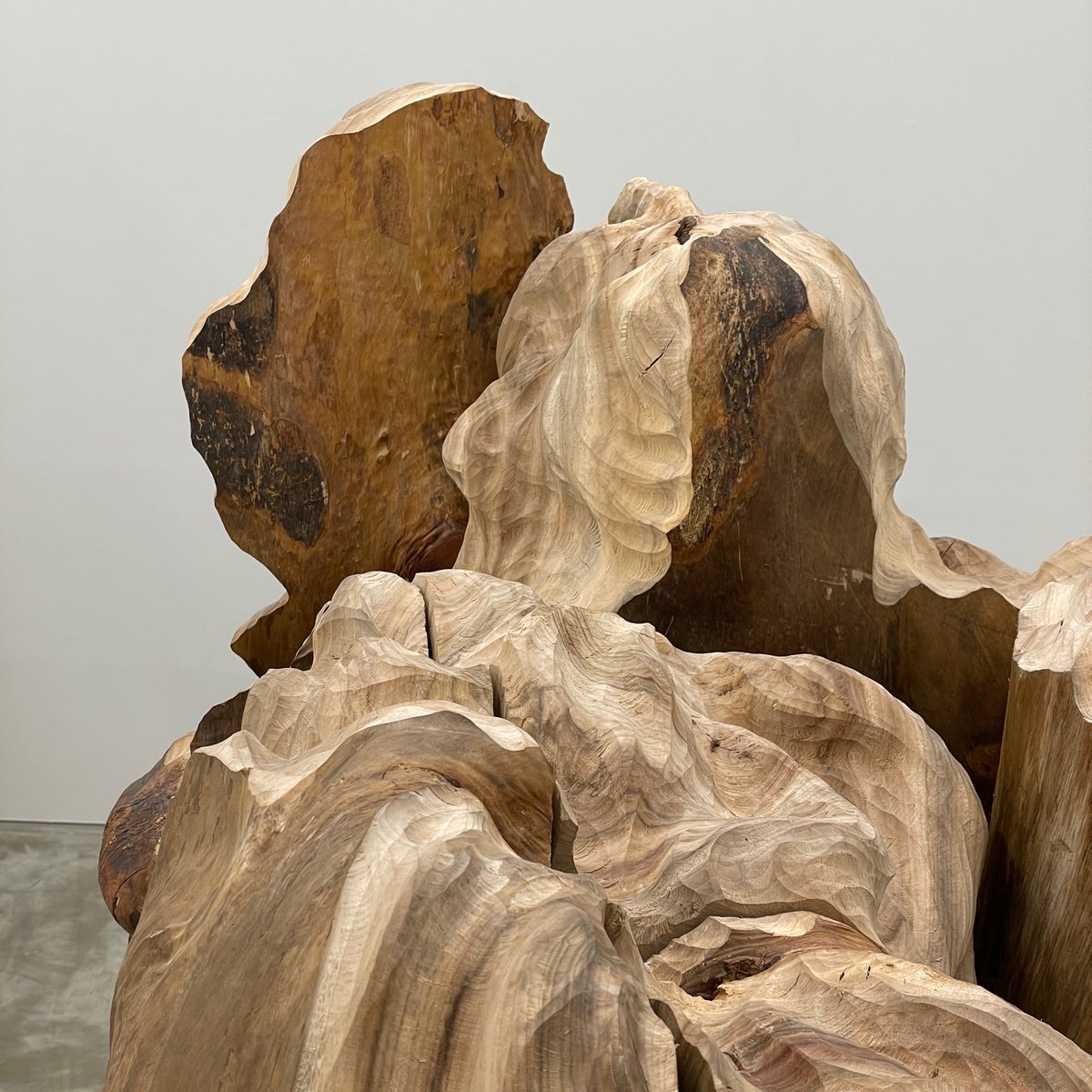 oogaawaa's tweet image. かたまりっす。木の塊。巨大。森林浴な感じの香りがたってます。 #森靖 #twister #percel