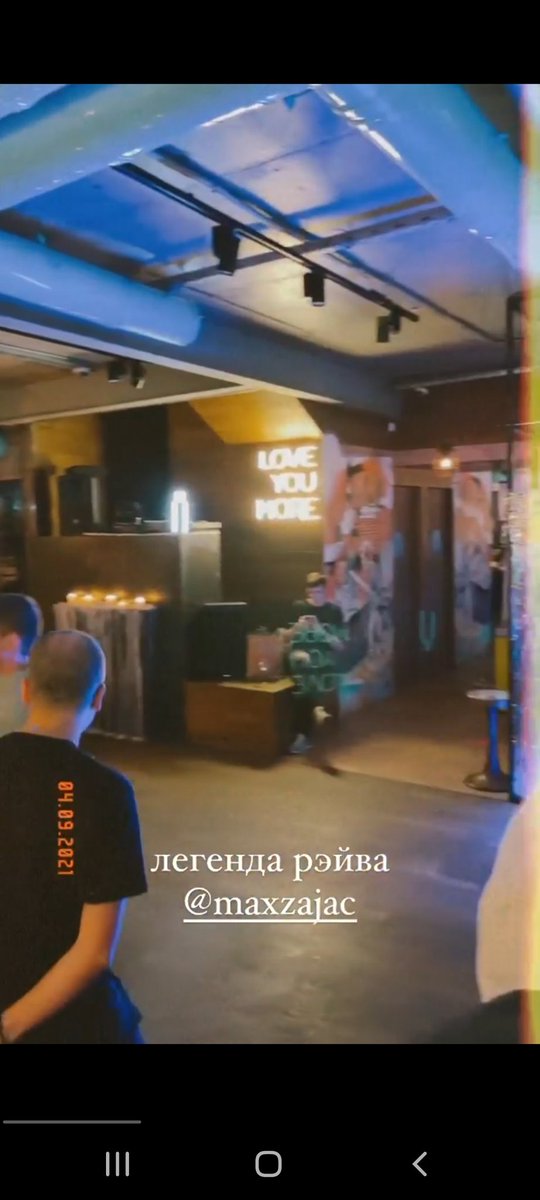sexuslexus's tweet photo. Я тут вспомнила, хотя такое сложно забыть, что после моего прихода в фандом буквально через несколько дней ебануло вот этим. И, ну, я что тогда была вахуе, что сейчас...
Поэтому предлагаю интерактив: каким разъебом сопровождался ваш приход в фд? https://t.co/xasGv3Izy4