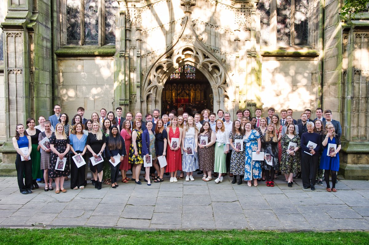 Yesterday we celebrated a special evensong with 60 current and former choral scholars spanning 22 since our choral scholarship scheme was established. Two decades of friendships, great music and fun! Here's to the next 20 years
