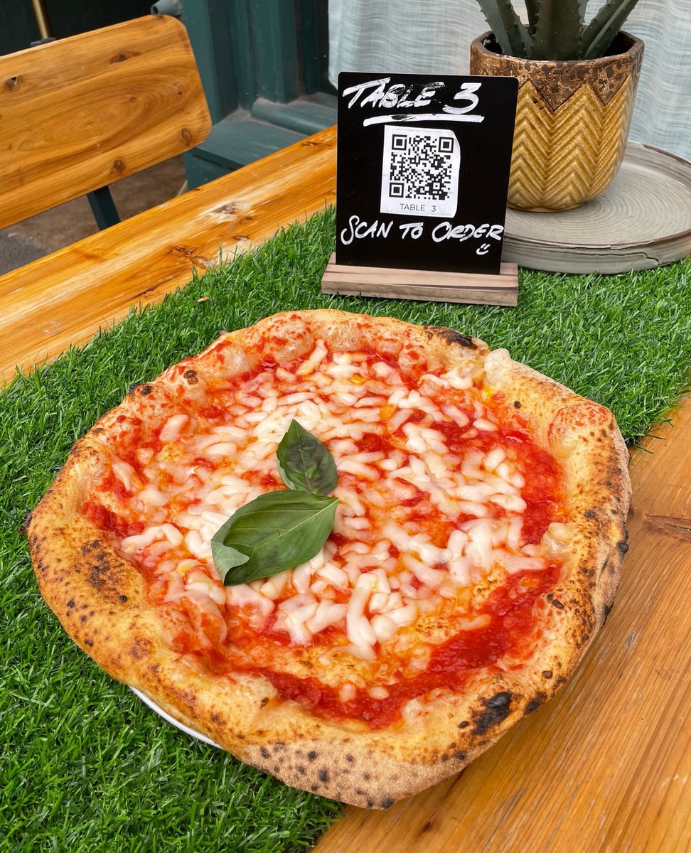 𝗚𝗼𝗼𝗱 𝘄𝗲𝗮𝘁𝗵𝗲𝗿 𝗮𝗻𝗱 𝗣𝗶𝘇𝘇𝗮☀️🍕 We couldn't think of a better way to spend a bank holiday weekend 🙌 Open from 12, who's coming to join us? purezza.co.uk #purezza #veganuk #bankholiday #veganpizza #bankhol #manchester #brighton #camdentown