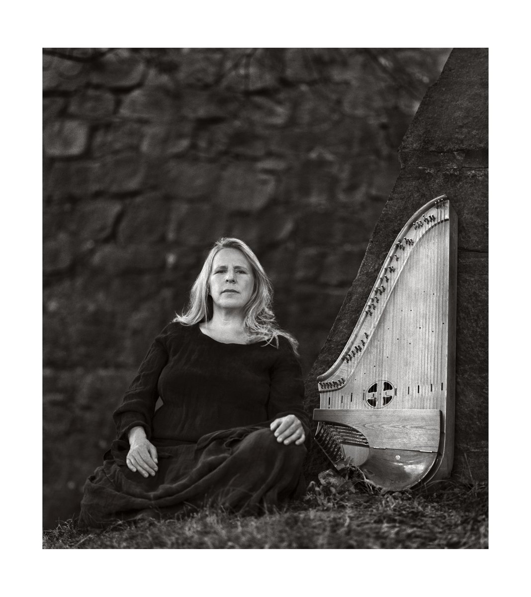 1.juni  Ulverune, framføring ved overlevering av Sannhets og forsoningskommisjonens rapport Stortinget kl.12
 8.juni  Fra Istid til Nå Anne Marit Jacobsen &amp; Sinikka Langeland  Fossehuset Strandebarm kl.19
11.juni  Fra Istid til Nå  Vestfossen kirke Øvre Eiker kl.18