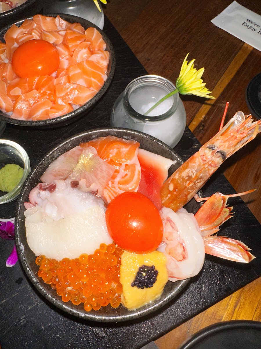 PlengChifFon's tweet photo. #ชิฟฟ่อนกิน Teppen อันนี่ร้านประจำ มีทีเอกมัยกับสาทร คุณภาพเนื้อปลาดี อร่อยมาก ไม่คาว ไข่ก็อร่อย🫶🏻😭 https://t.co/Dfc9zMyxiR