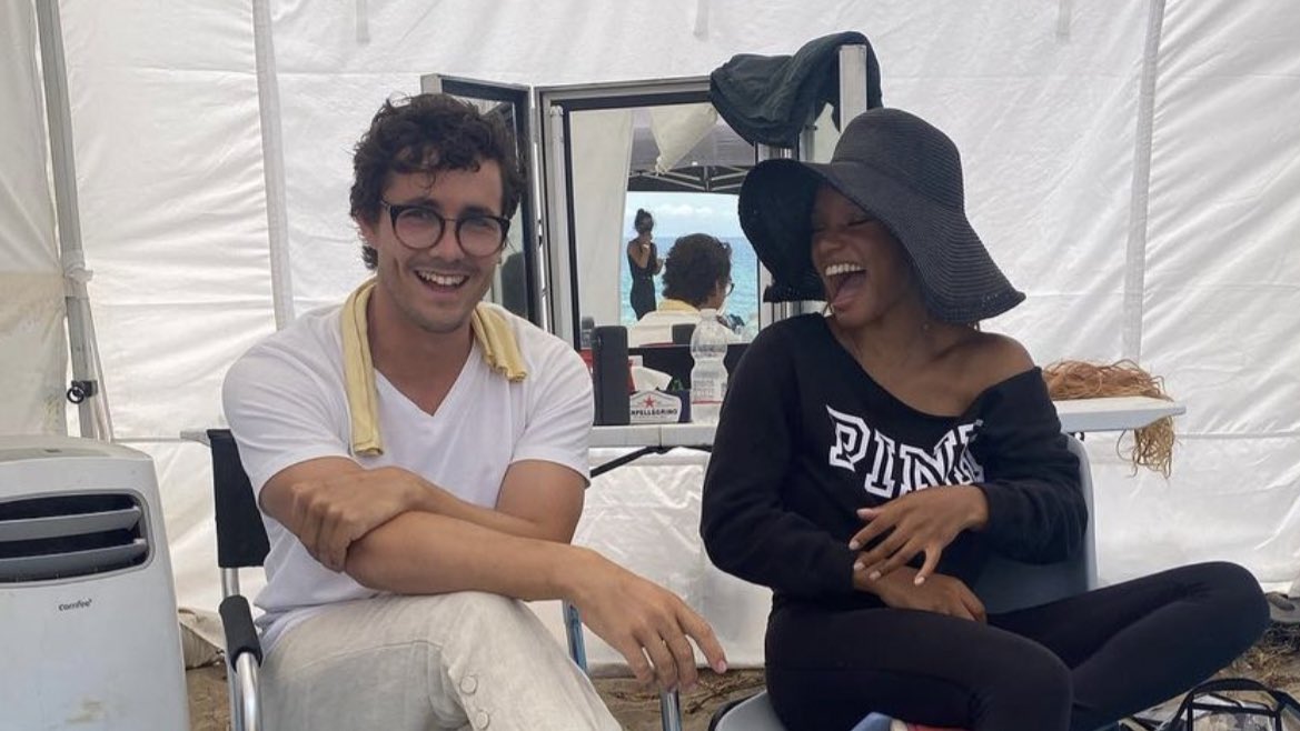 FilmUpdates's tweet image. Halle Bailey and Jonah Hauer-King on the set of ‘THE LITTLE MERMAID’